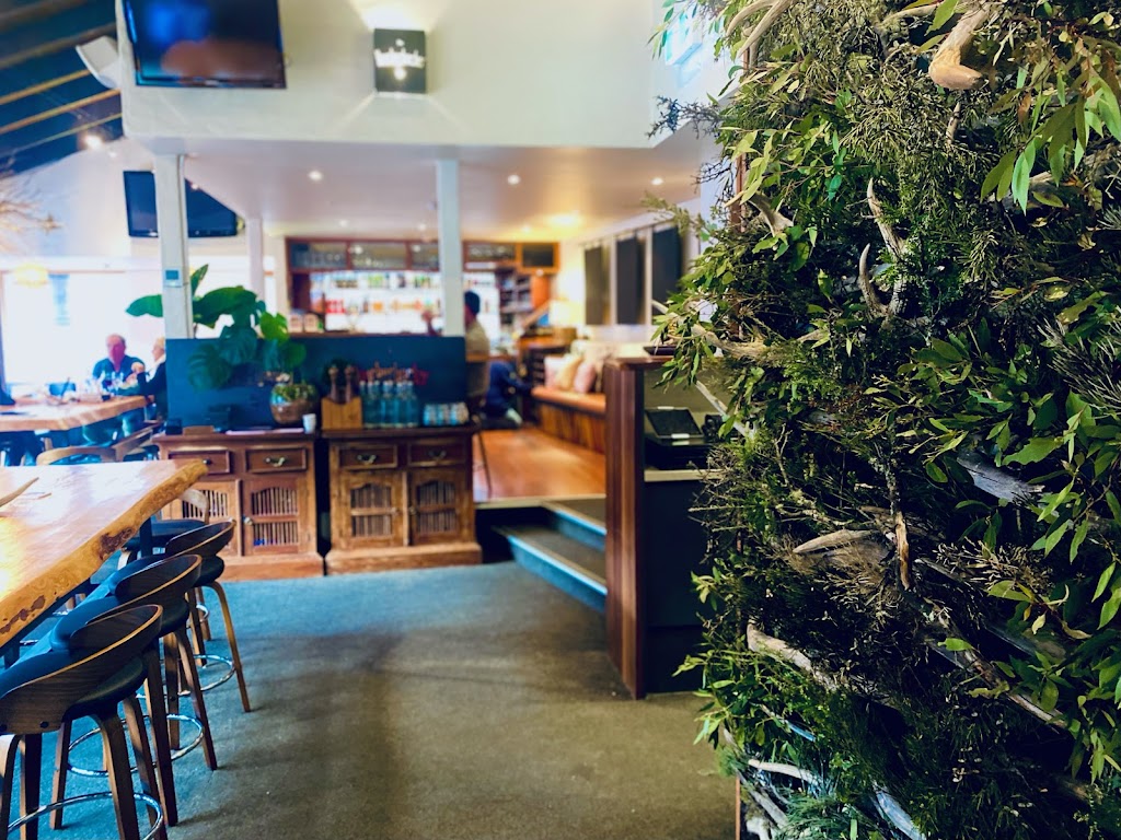 Piste Bar | 1 Diggings Terrace, Thredbo NSW 2625, Australia | Phone: (02) 6457 6844