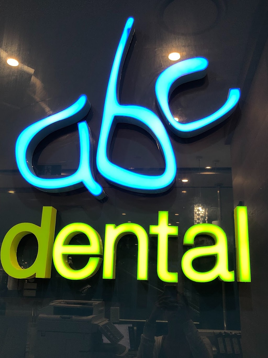 ABC Dental Warringah Mall | dentist | Shop 2503, ABC Dental Westfield Warringah Mall Corner Condamine and, Old Pittwater Rd, Brookvale NSW 2100, Australia | 0283831400 OR +61 2 8383 1400