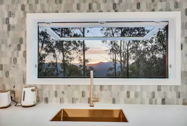 Max Painting Solutions | 26A Eden Ave, Coolangatta QLD 4225, Australia | Phone: 0405 391 408