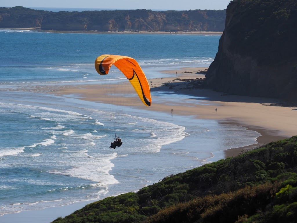 Great Ocean Road Paragliding | travel agency | 30 Strathmore Dr, Jan Juc VIC 3228, Australia | 0490836441 OR +61 490 836 441