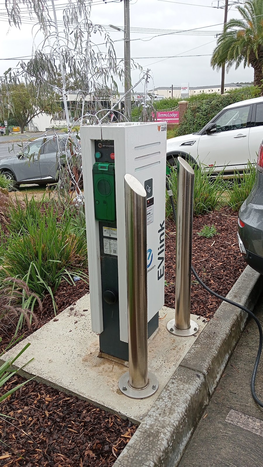 Chargefox Charging Station | 460-462 Maroondah Hwy, Lilydale VIC 3140, Australia | Phone: 1300 518 038
