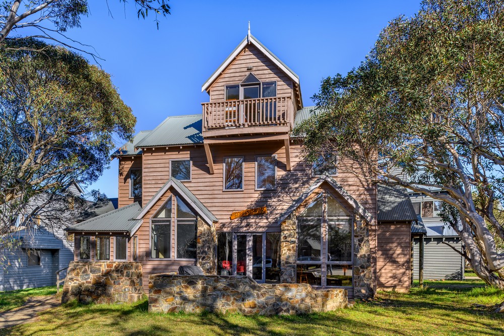 Square Bear | lodging | 1 Tea Bag Ln, Dinner Plain VIC 3898, Australia | 0351783088 OR +61 3 5178 3088