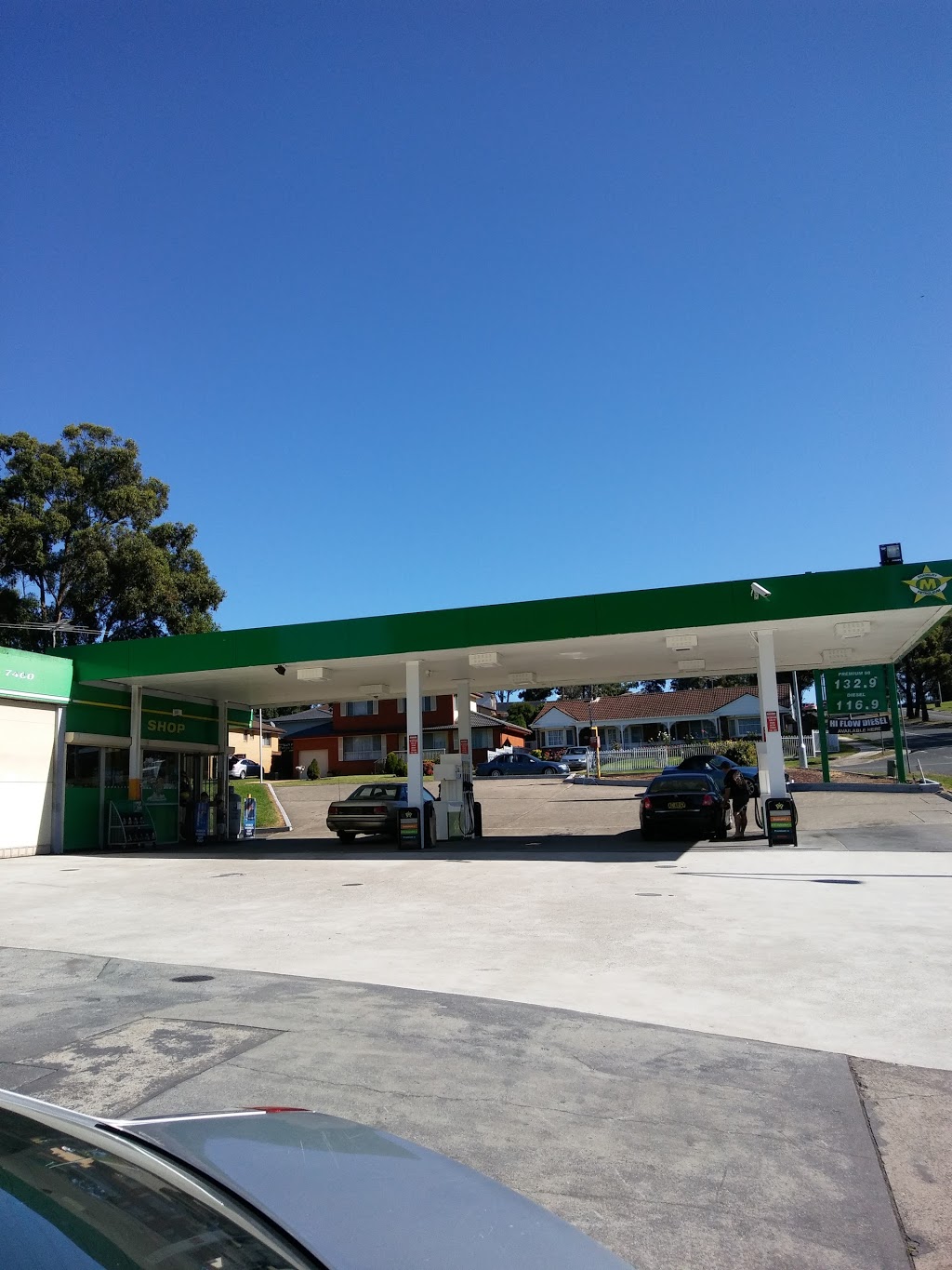 Bradbury Petroleum | gas station | 310 St Johns Rd, Bradbury NSW 2560, Australia | 0246205213 OR +61 2 4620 5213