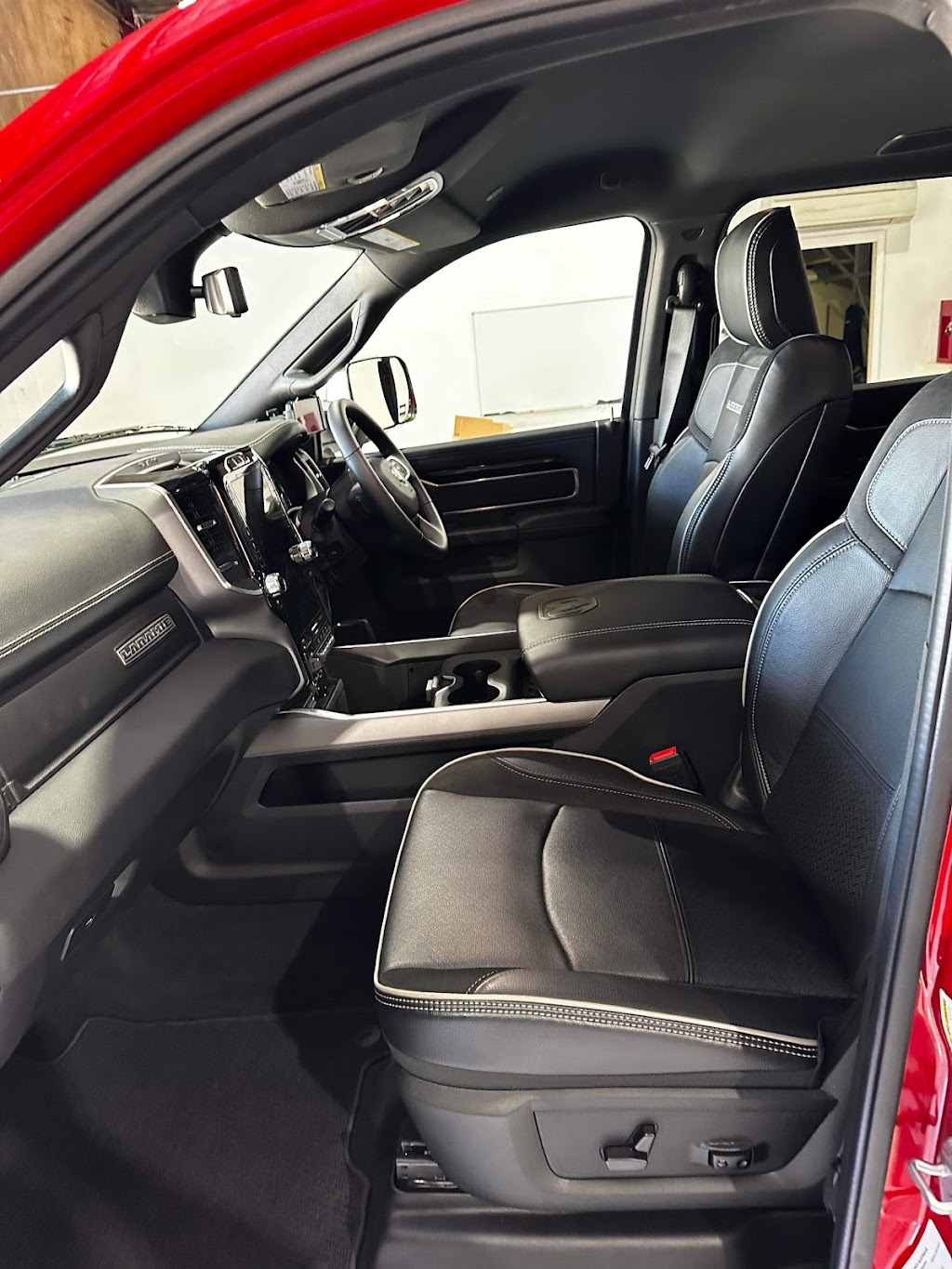 VIP Car Care Paint Protection & Gas Struts Newcastle | 3a/16 Mitchell Rd, Cardiff NSW 2285, Australia | Phone: 0401 919 273