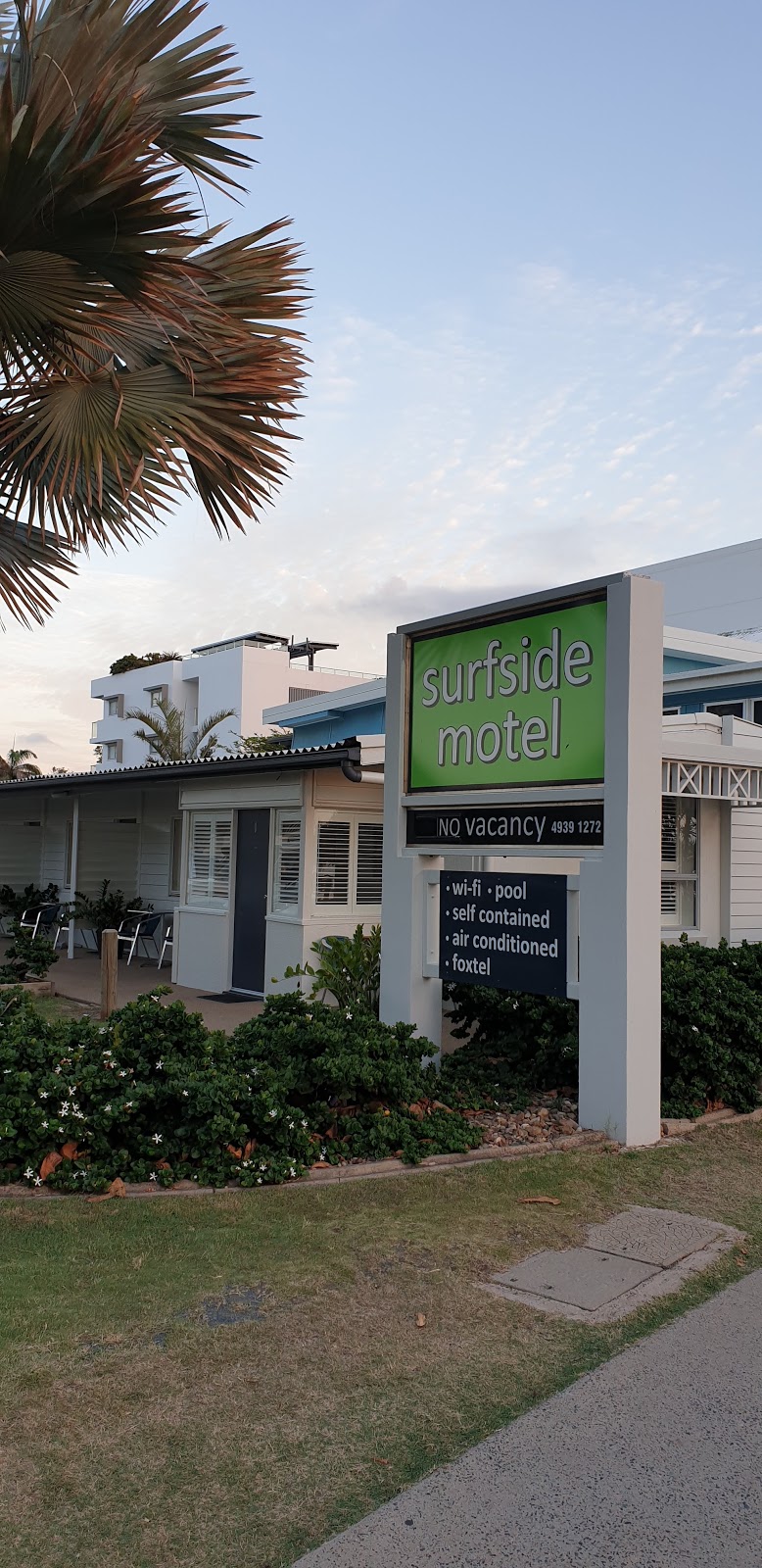 Surfside Motel | lodging | 30 Anzac Parade, Yeppoon QLD 4703, Australia | 0749391272 OR +61 7 4939 1272