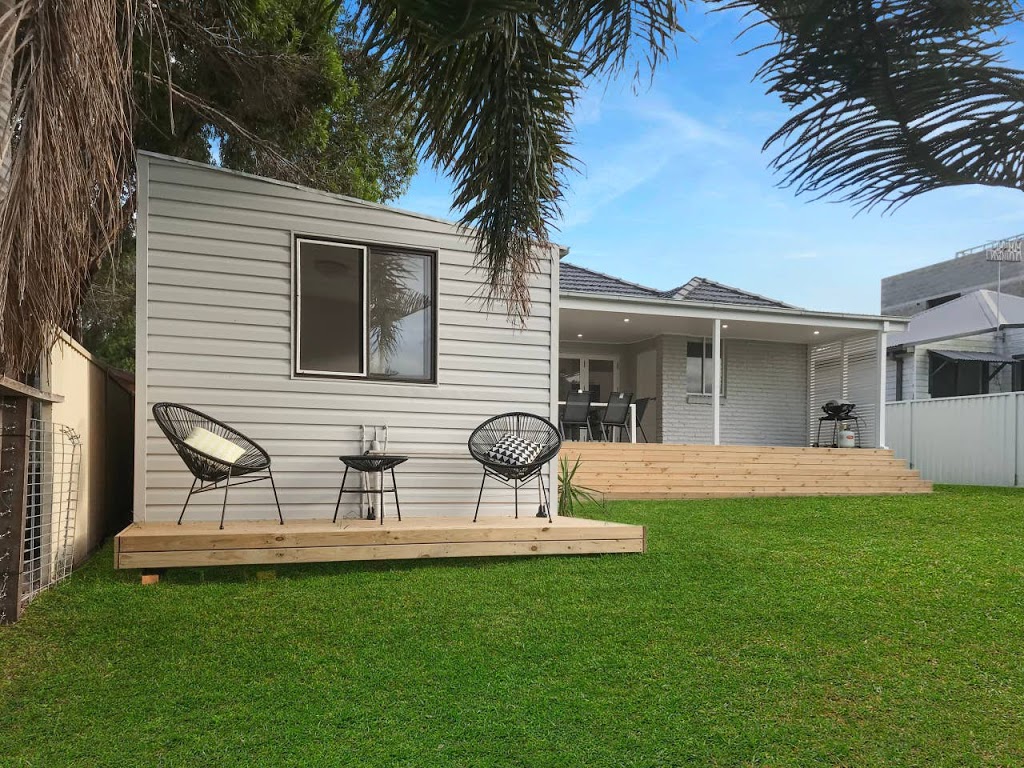 Toukley Waterfront Oasis | lodging | 53 Main Rd, Toukley NSW 2263, Australia | 0243331701 OR +61 2 4333 1701
