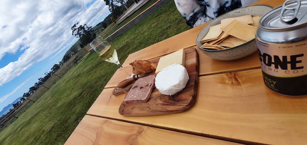 Boomer Creek Vineyard & Cellar Door | 10922 Tasman Hwy, Little Swanport TAS 7190, Australia | Phone: 0423 912 360