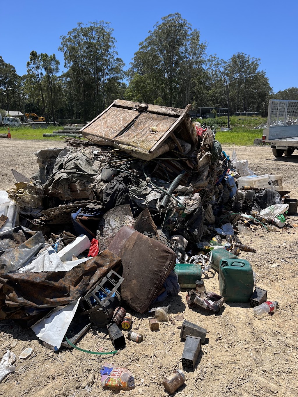 Coffs Coast Rubbish Removers | Little Cove Rd, Emerald Beach NSW 2456, Australia | Phone: 0458 131 118