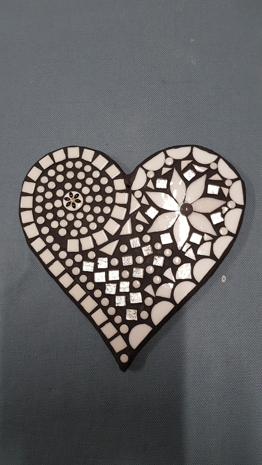 Cutting EDGE Mosaics | Warrenlee Dr, West Albury NSW 2640, Australia | Phone: 0419 015 529