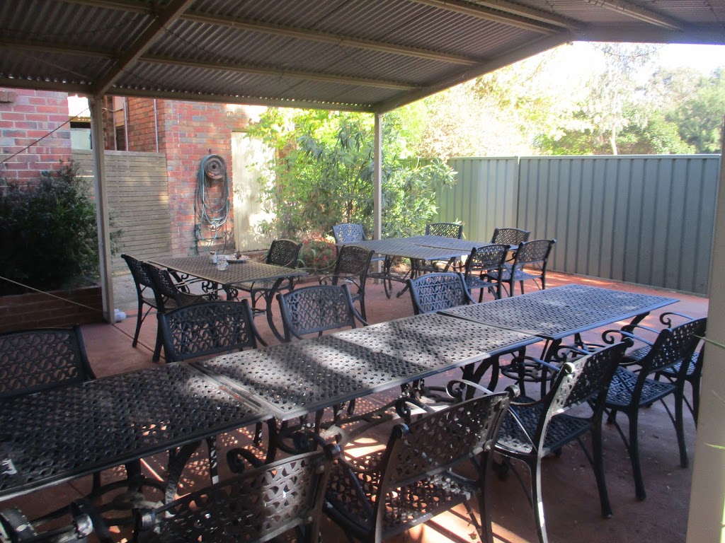 Commercial Hotel Broadford | store | 31 High St, Broadford VIC 3658, Australia | 0357841302 OR +61 3 5784 1302