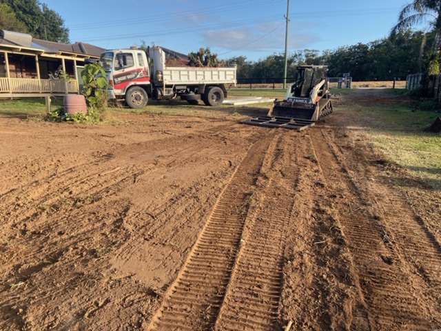 Slingsby Group Earthmoving | 12 Sattler Rd, Meridan Plains QLD 4551, Australia | Phone: 0448 518 098