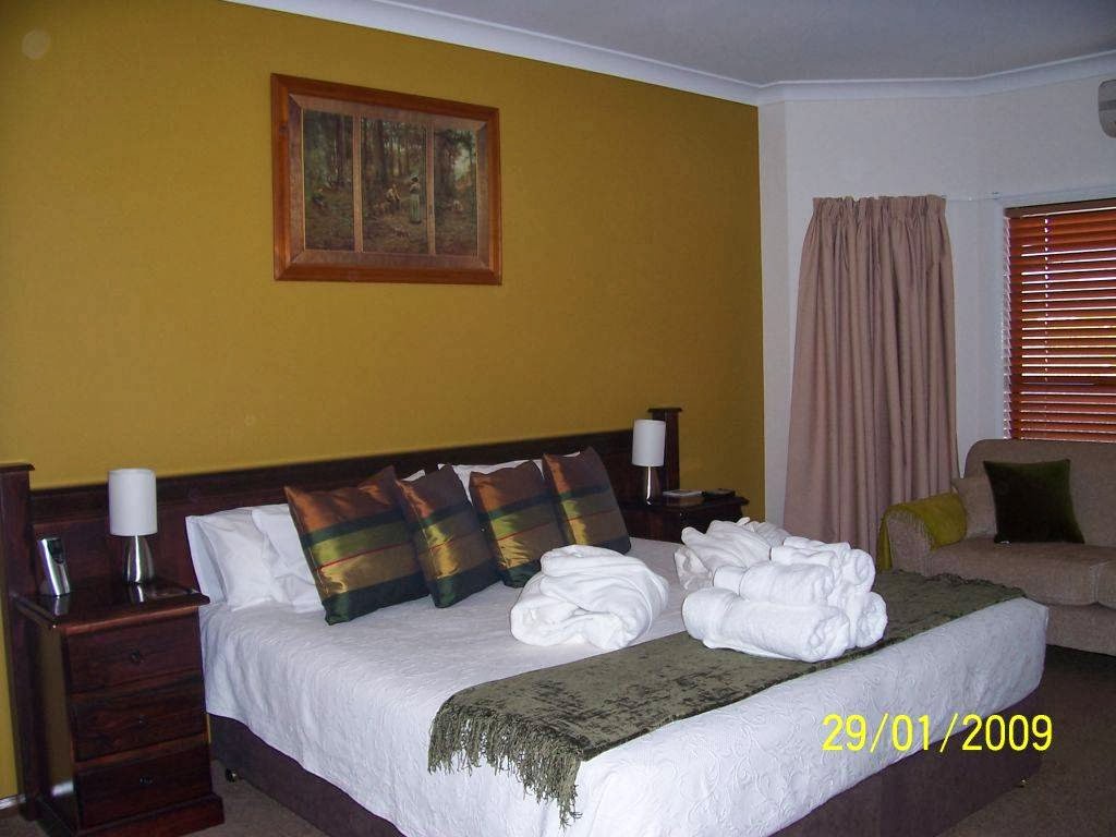 AJs Mudgee Guesthouse | lodging | 51 Henry Lawson Dr, Bombira NSW 2850, Australia