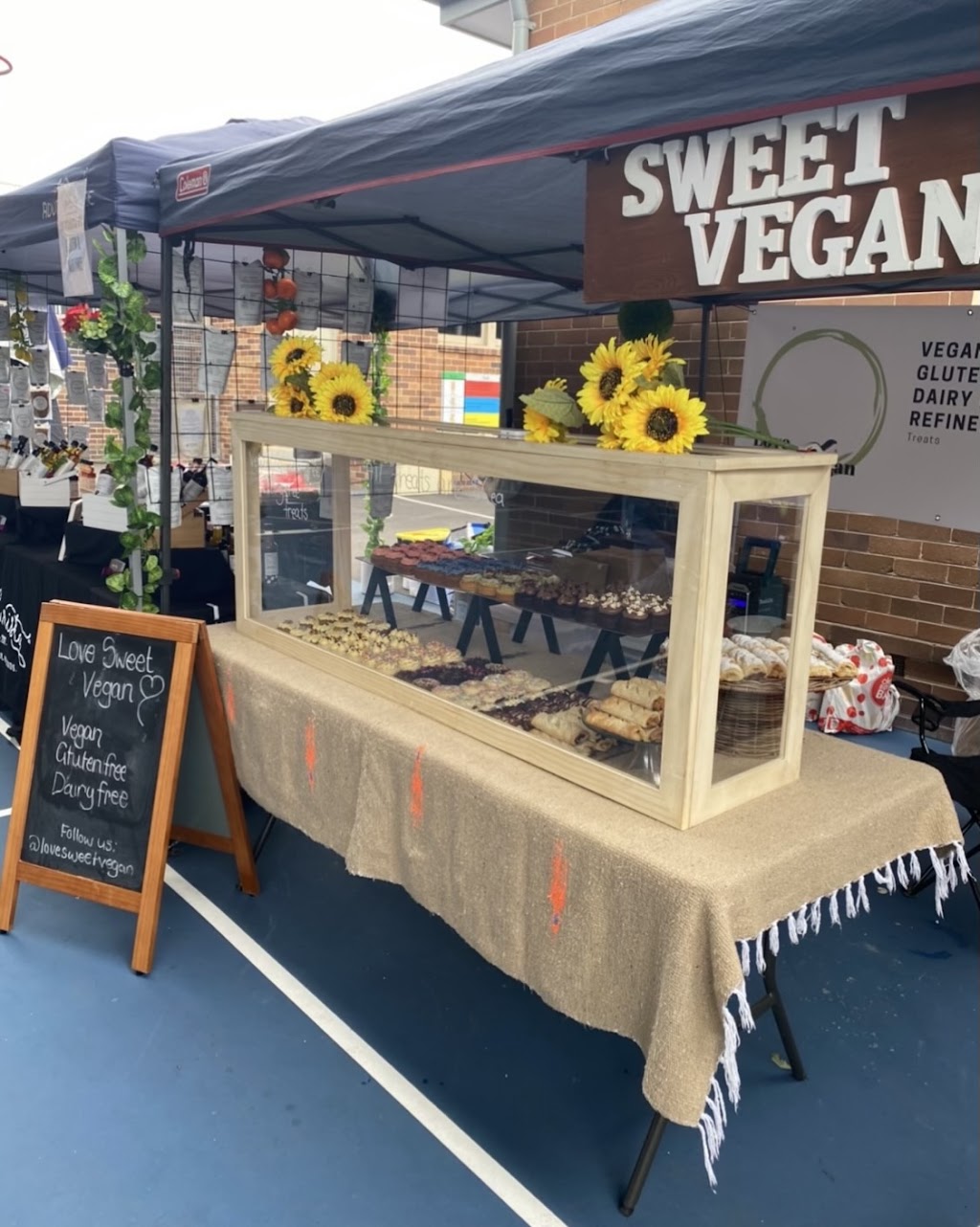 Love Sweet Vegan | Organic Food Market, Chuter Ave, Ramsgate Beach NSW 2217, Australia | Phone: 0413 083 884