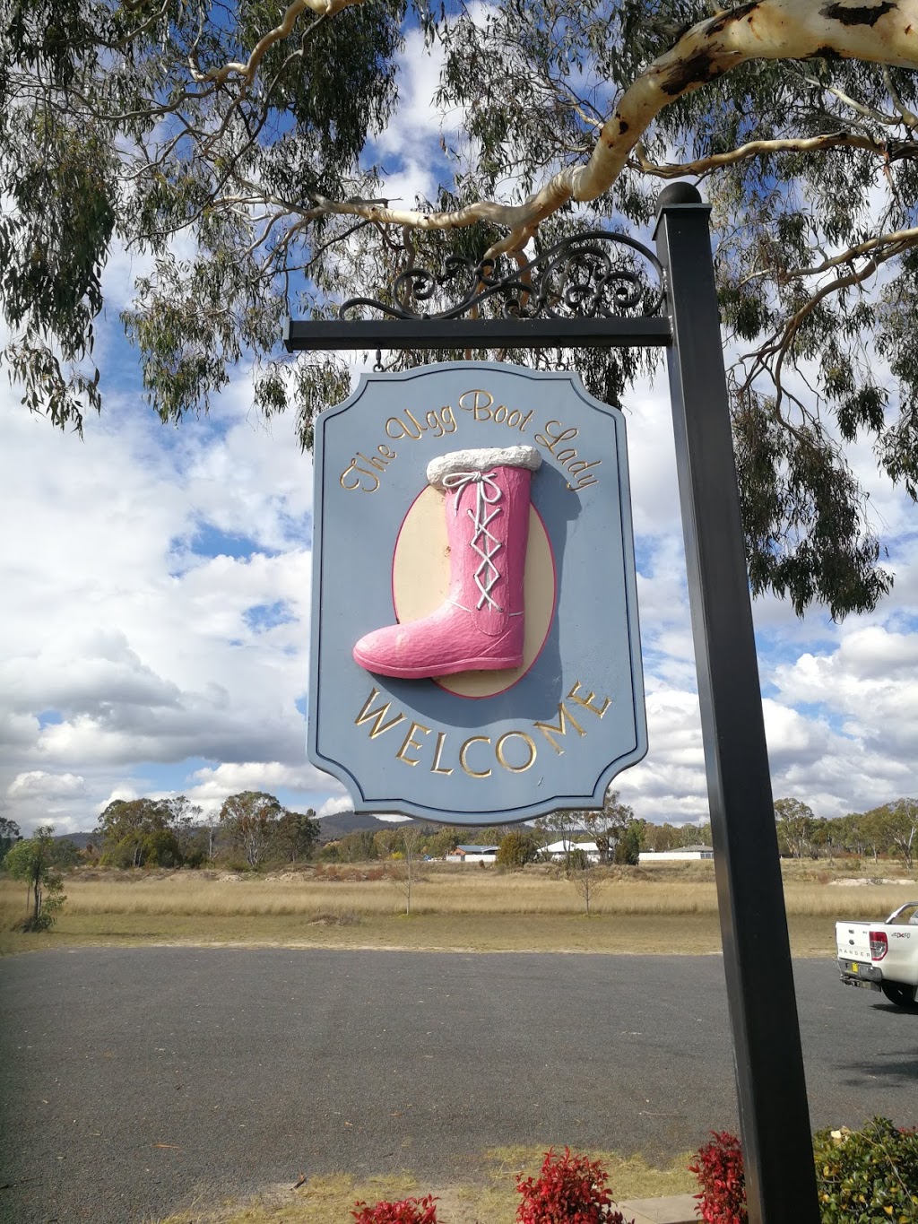 The Ugg Boot Lady | clothing store | 403 Kerridges Rd, Glen Aplin QLD 4381, Australia | 0746834177 OR +61 7 4683 4177