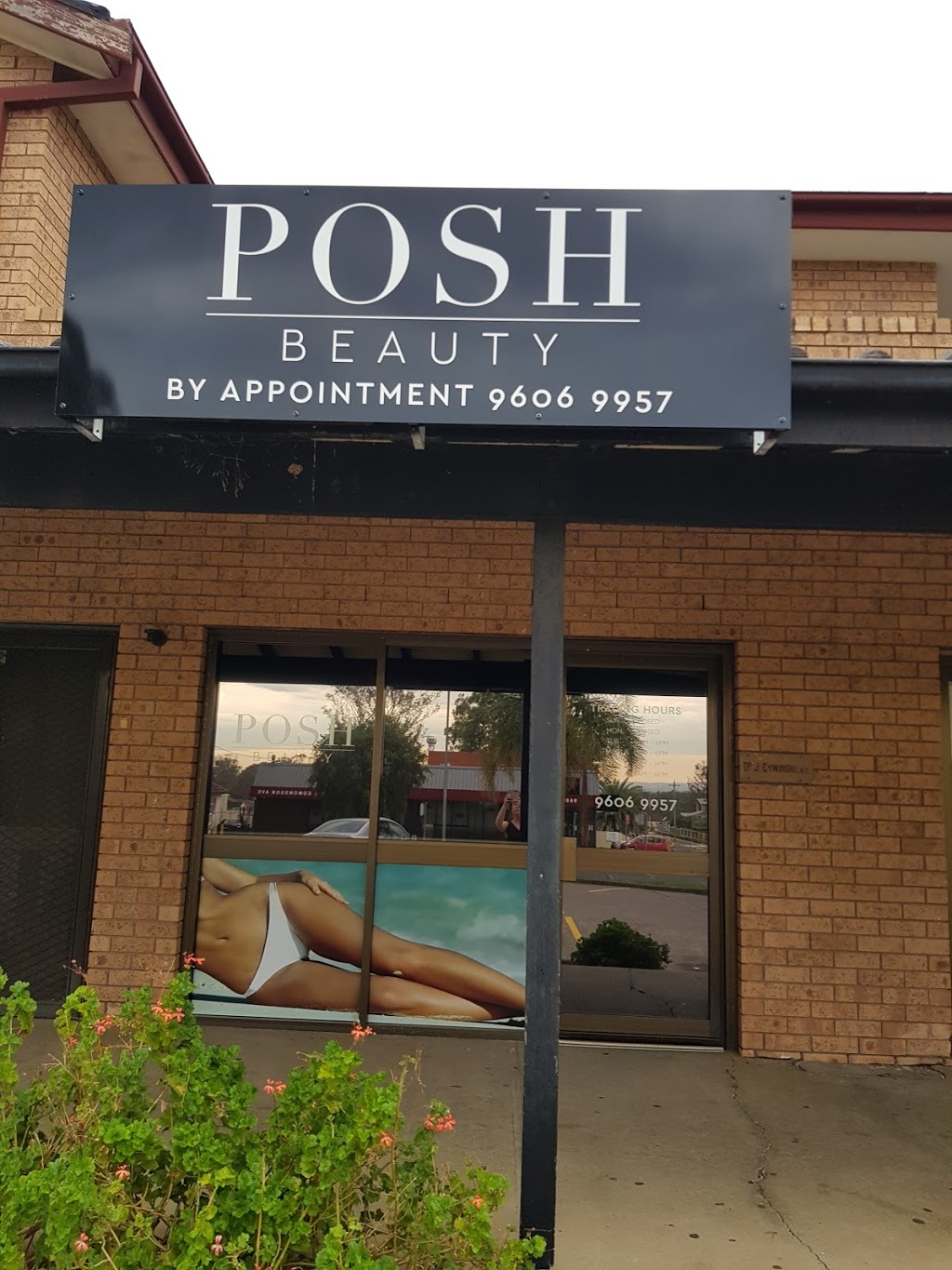 Posh Beauty | beauty salon | 255 Edmondson Ave, Austral NSW 2179, Australia | 0296069957 OR +61 2 9606 9957
