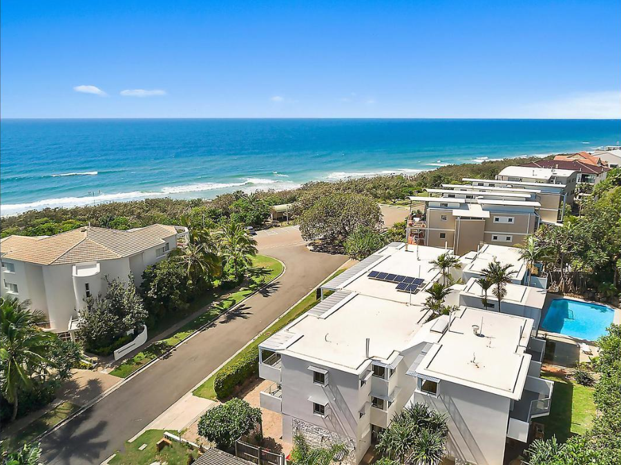 Beachfront Apartment Sunrise Beach Noosa | lodging | 5/5 Selene St, Sunrise Beach QLD 4567, Australia