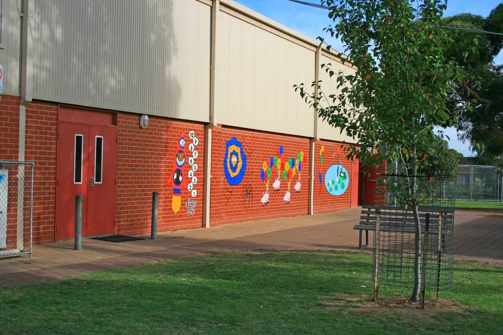 Marion Primary School | school | Malcolm Ave, Marion SA 5043, Australia | 0882772293 OR +61 8 8277 2293