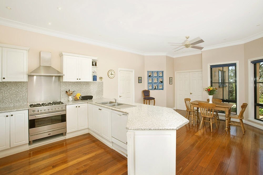 Stately Bowral Designer Home | lodging | 5 Norton Ln, Bowral NSW 2576, Australia