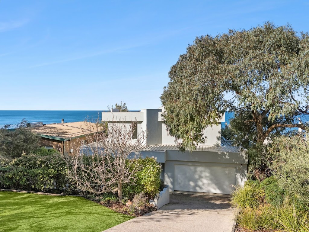 Panoramic Dreams - Lorne Holiday Stays Pty Ltd | 74 Dorman St, Lorne VIC 3232, Australia | Phone: 0497 226 952