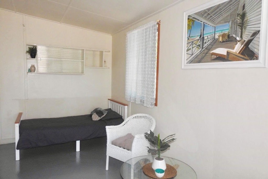 Woodgate Beach Shack | lodging | 10 Fifth Ave, Woodgate QLD 4660, Australia | 0741268000 OR +61 7 4126 8000