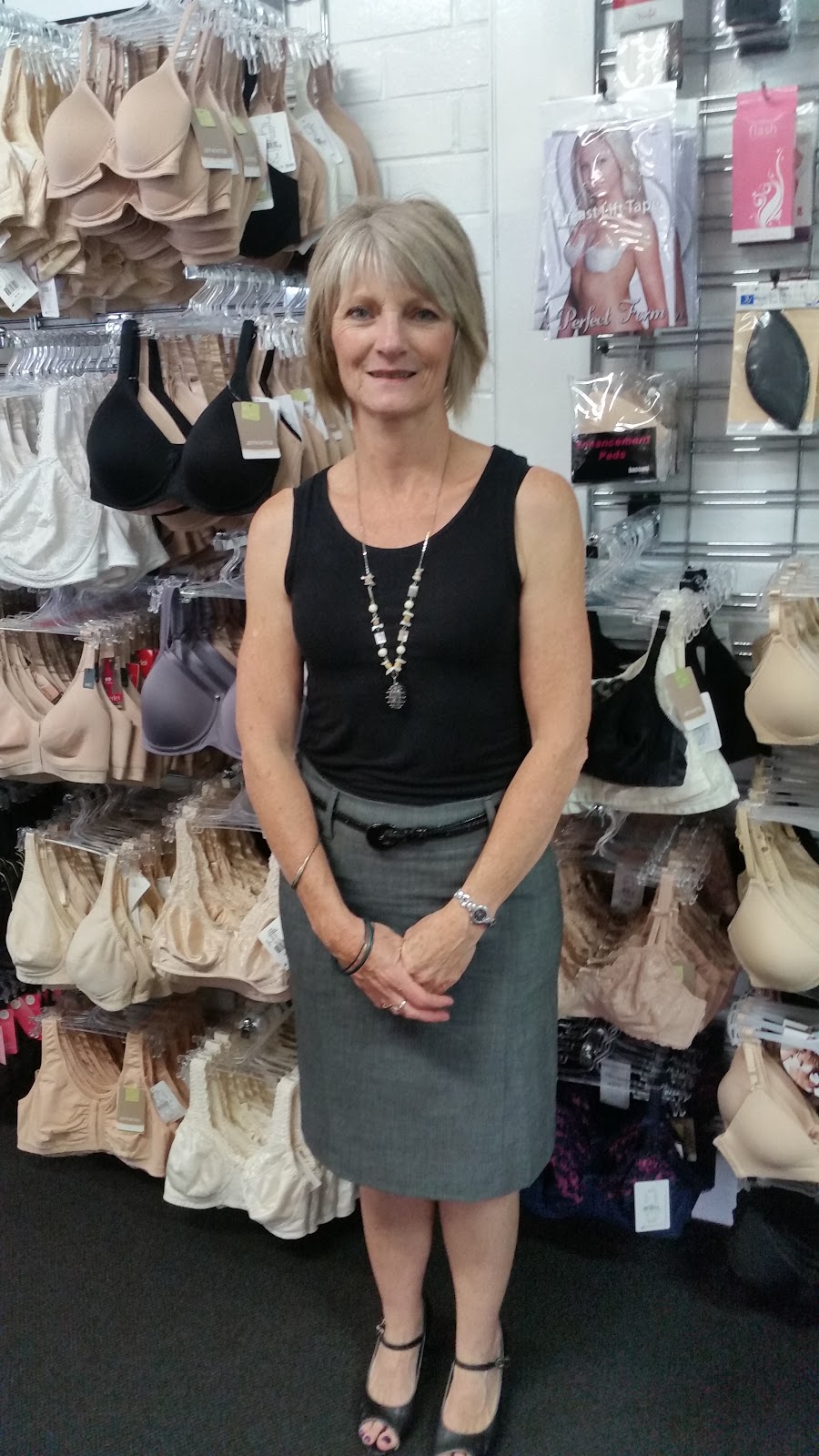 Heart To Heart Lingerie | clothing store | 6/72 Cameron St, Wauchope NSW 2446, Australia | 0265860050 OR +61 2 6586 0050