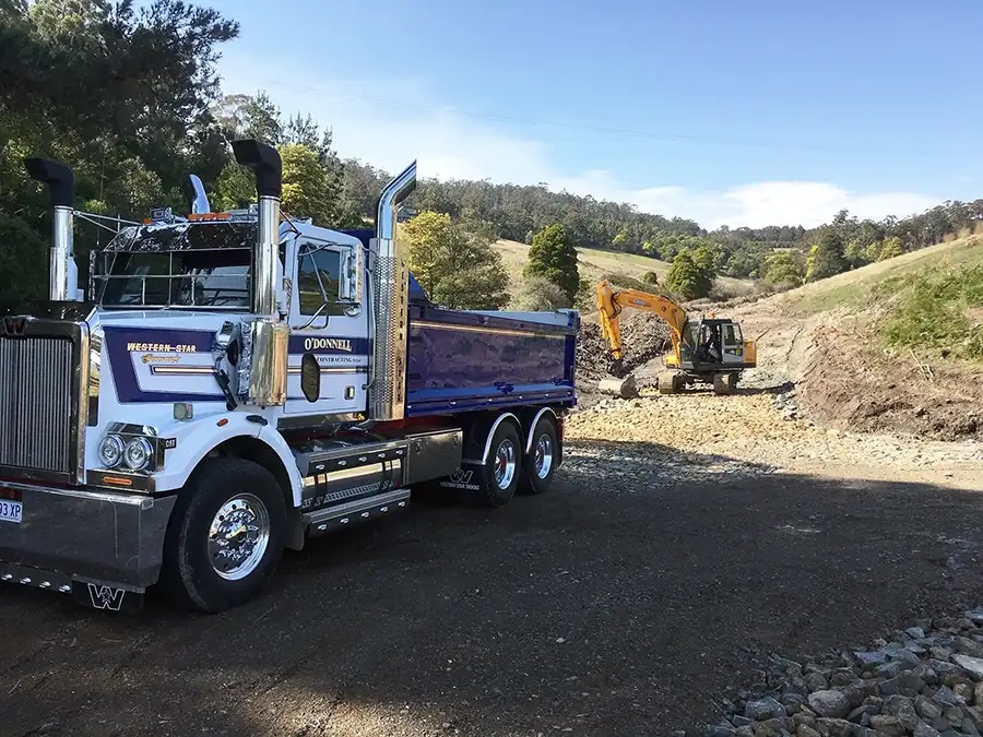 ODonnell Contracting | 557 Sandfly Rd, Sandfly TAS 7150, Australia | Phone: 0418 122 013