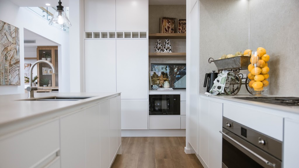 IMSU Display Home - HomeWorld Leppington (Horizon) | 19 Cato Cct, Leppington NSW 2179, Australia | Phone: 1300 918 980