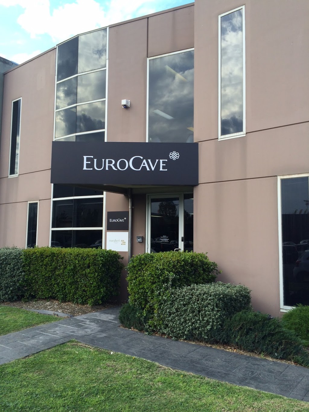 EuroCave Australia | Melbourne Showroom and Head Office, Building 6/4 Rocklea Dr, Port Melbourne VIC 3207, Australia | Phone: 1800 733 621