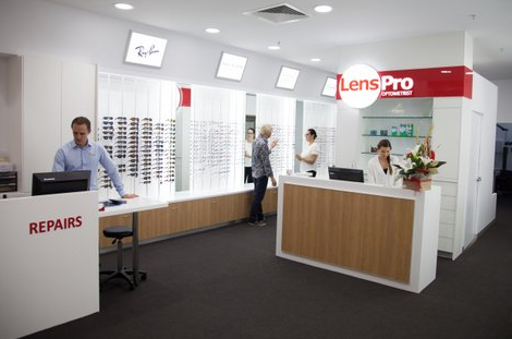 LensPro Optometrists | 208/54 Minjungbal Dr, Tweed Heads South NSW 2486, Australia | Phone: (07) 5524 6399