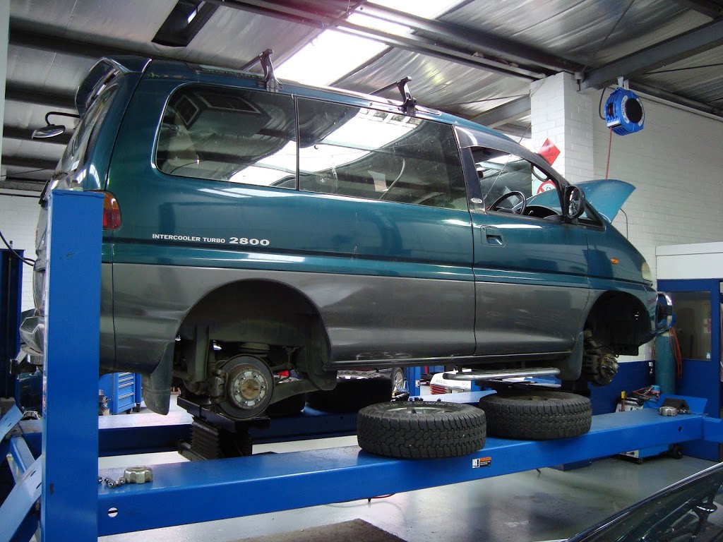 Barry Bangay Motors | car repair | 53 Bond St, Ringwood VIC 3134, Australia | 0398793611 OR +61 3 9879 3611