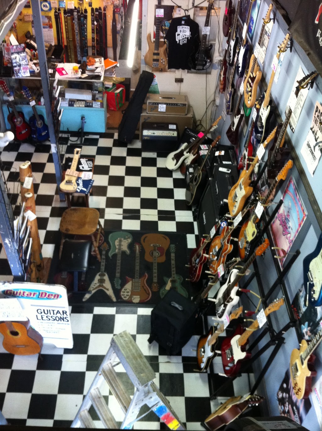The Guitar Den | electronics store | 26 Bulcock St, Caloundra QLD 4551, Australia | 0754996855 OR +61 7 5499 6855