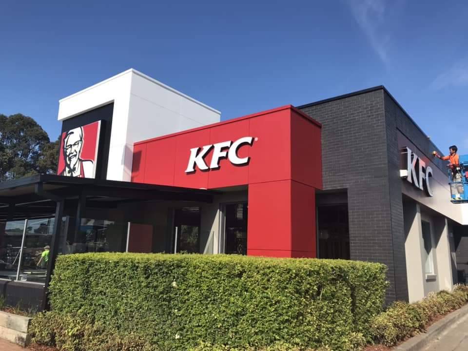 KFC Penrith South | meal takeaway | 1 Aspen St, Penrith NSW 2750, Australia | 0247361181 OR +61 2 4736 1181