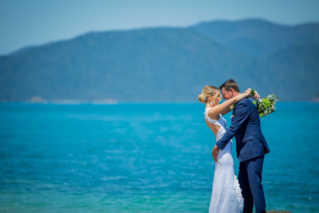 Divine Weddings Whitsundays | 60 Valley Dr, Cannonvale QLD 4802, Australia | Phone: 0410 164 692