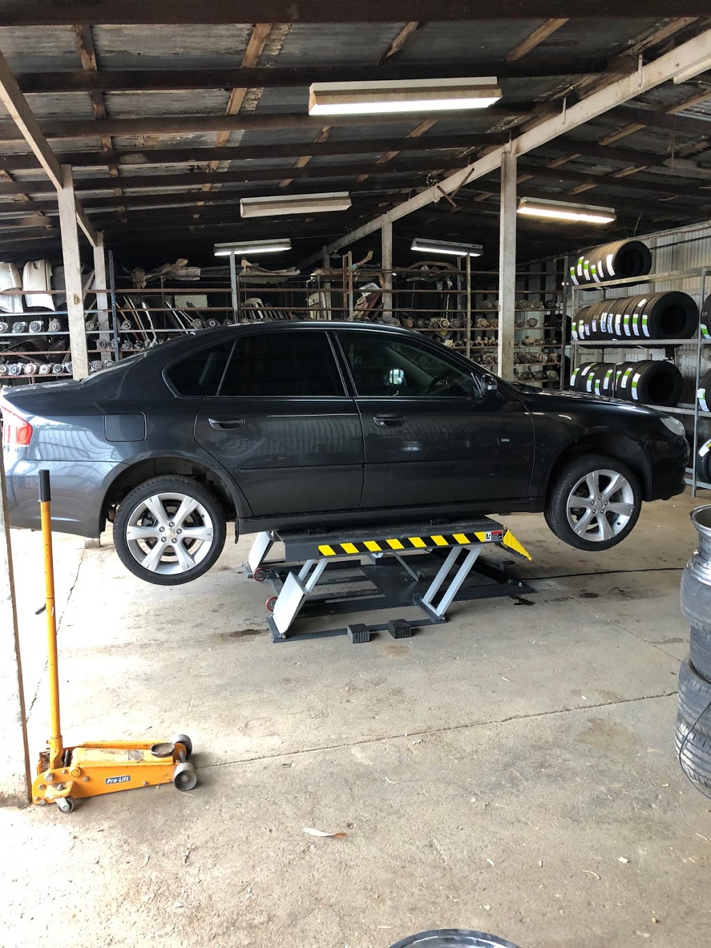 Lockyer Tyre Service | car repair | 1 Isador St, Glenore Grove QLD 4342, Australia | 0754665300 OR +61 7 5466 5300