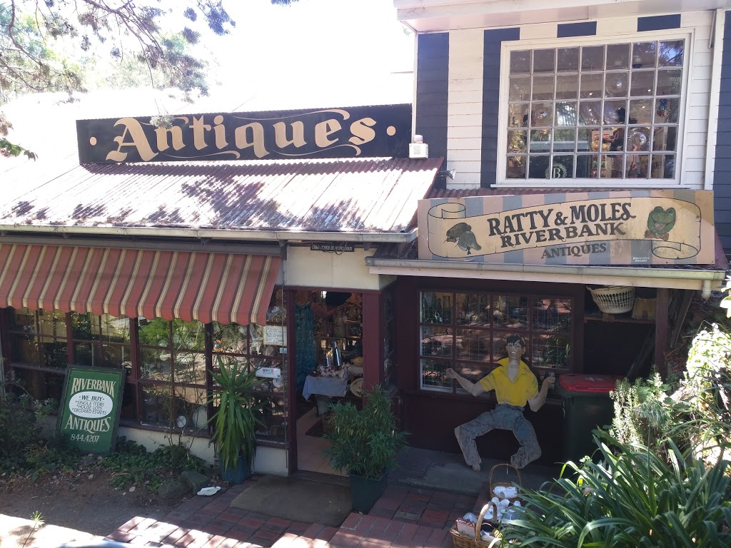 Ratty & Moles Riverbank Antiques | jewelry store | 207 Yarra St, Warrandyte VIC 3113, Australia | 0398444207 OR +61 3 9844 4207