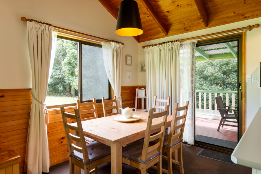 Lochanbar- Holiday House | 5 Firefly Drive, Bunya Mountains QLD 4405, Australia | Phone: (07) 4668 3126