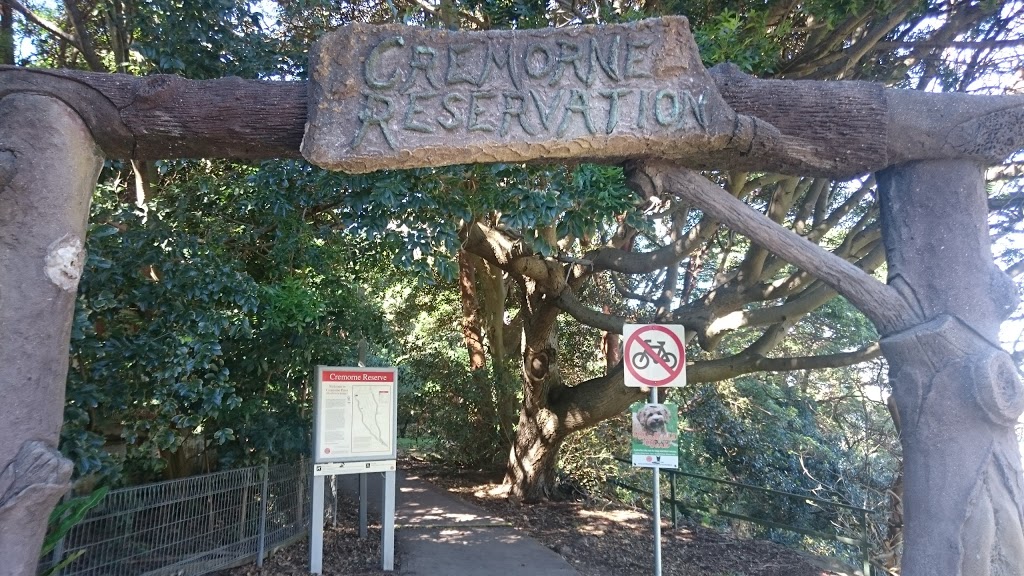 Prior Avenue Reserve | park | 7A Prior Ave, Cremorne Point NSW 2090, Australia | 0299368100 OR +61 2 9936 8100