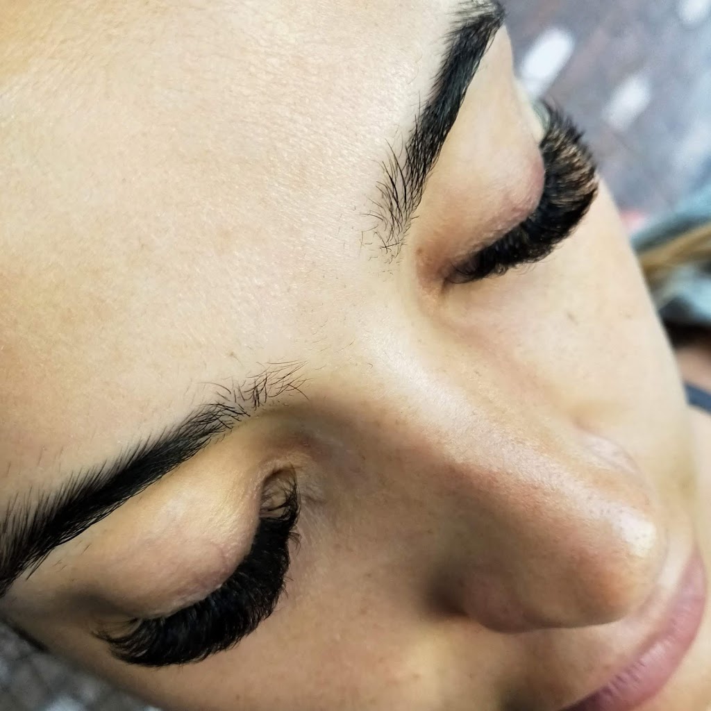 Distinct Lashes by Natasha | beauty salon | 36 Morgan Dr, Traralgon VIC 3844, Australia | 0474906018 OR +61 474 906 018