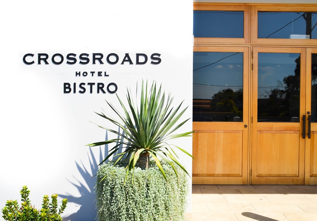 Crossroads Hotel | Hume Highway & Camden Valley W, Casula NSW 2170, Australia | Phone: (02) 9601 4628