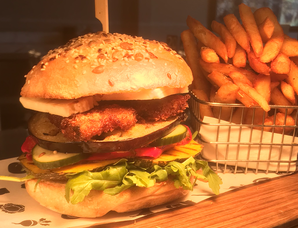 The Burger Lounge | meal takeaway | 902 Main Rd, Eltham VIC 3095, Australia | 0394314500 OR +61 3 9431 4500