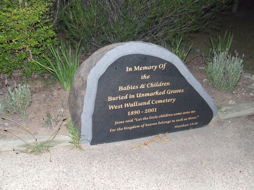 East Maitland Cemetery | cemetery | 201 Raymond Terrace Rd, East Maitland NSW 2323, Australia