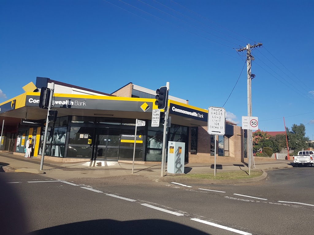 Commonwealth Bank | bank | Cnr Bridge & Crown Sts, West Tamworth NSW 2340, Australia | 132221 OR +61 132221