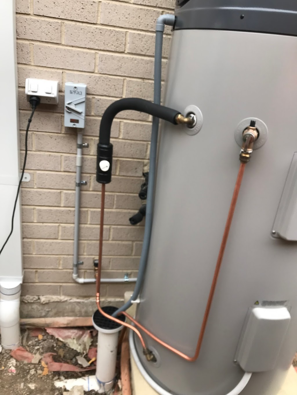 Accurate Electrical And Outdoor Solutions | 47 Jefferson Rd, Garfield VIC 3814, Australia | Phone: 0422 474 041