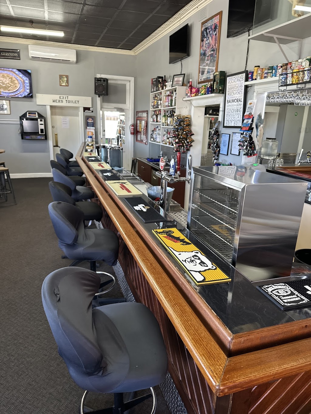 Western Hotel | 20 Glendinning St, Balmoral VIC 3407, Australia | Phone: (03) 5570 1369