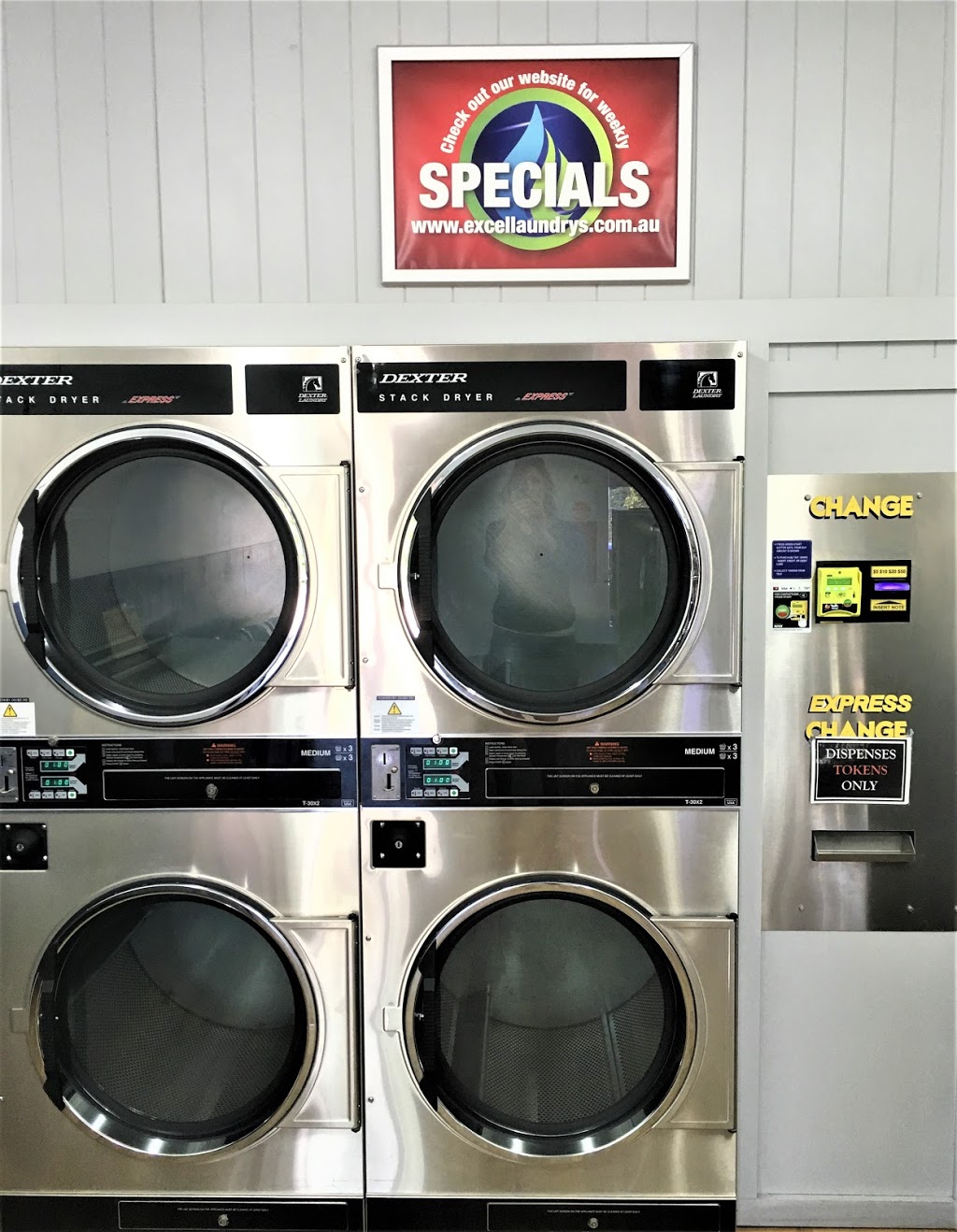 Excel Laundrys Greenslopes | laundry | 4/582 Logan Rd, Greenslopes QLD 4210, Australia | 0475585662 OR +61 475 585 662