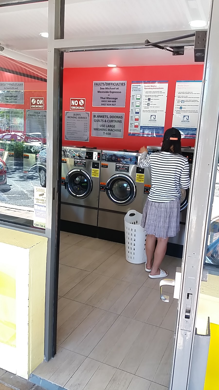Westside Laundromat | laundry | 2/16 Queen Elizabeth Dr, Armidale NSW 2350, Australia