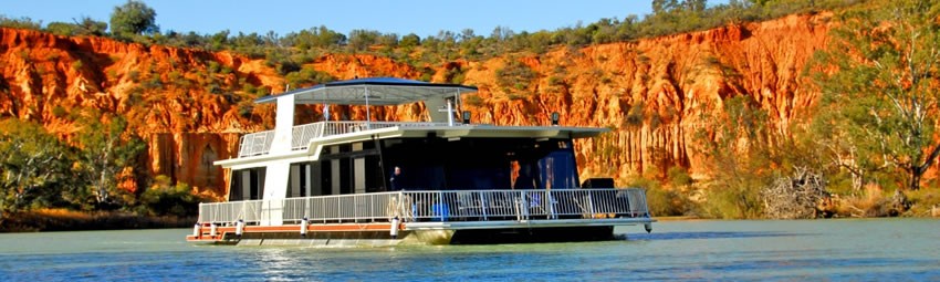 Houseboat Escape | Lagoon Marina RENMARK, Renmark SA 5341, Australia | Phone: 1300 791 142