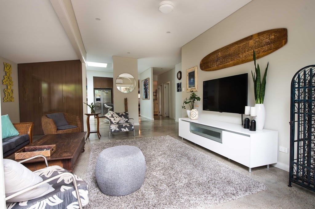 Island Beach House Sawtell | 23 Park St, Sawtell NSW 2452, Australia | Phone: 0411 031 846