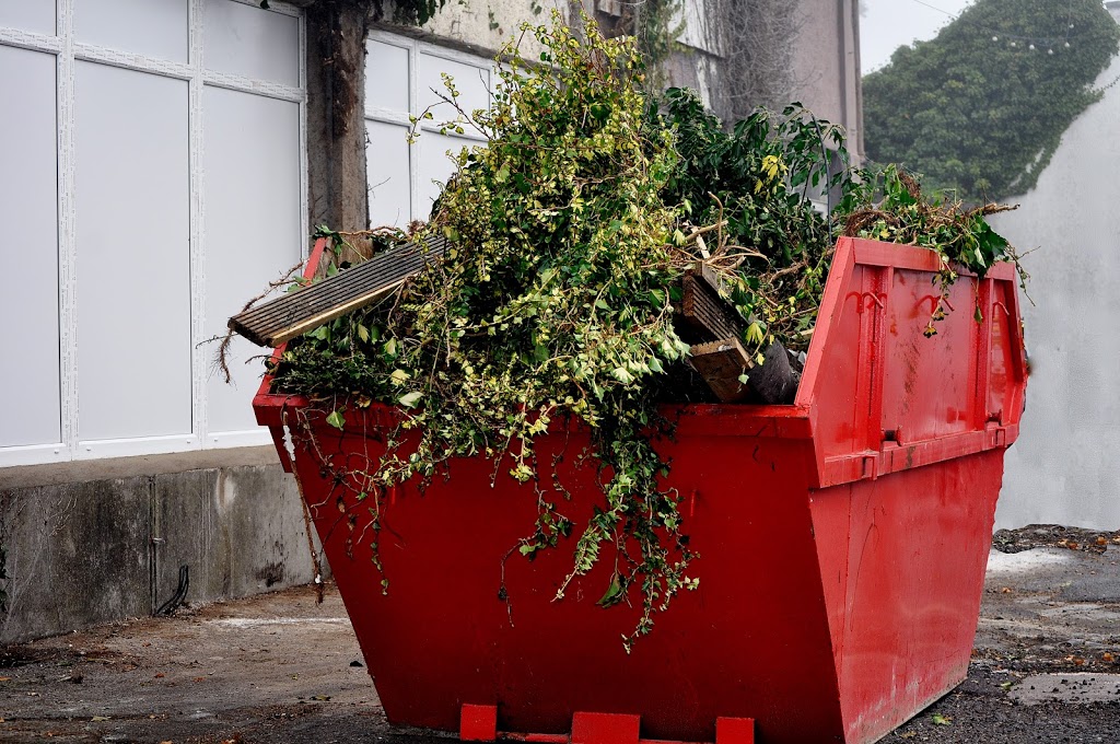 Fill Em Up Skips - Skip Bin Hire | Servicing St George,Sutherland Shire, Cronulla, Miranda, Sylvania, Hurstville Brighton-Le-Sands, Rockdale, Bexley, Kingsgrove, Kogarah Allawah, Blakehurst Sans Souci, Taren Point, Kirrawee Caringbah, Engadine, 10 Blackwattle Pl, Alfords Point NSW 2234, Australia | Phone: 0488 028 938