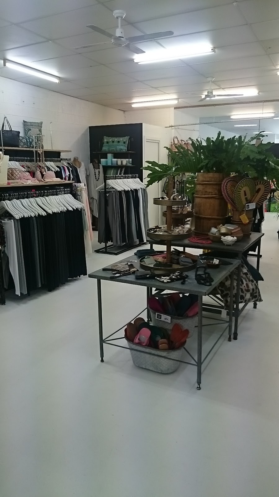 Magnolia Lane Emporium | clothing store | Ballina Rd, Alstonville NSW 2477, Australia | 0266287132 OR +61 2 6628 7132